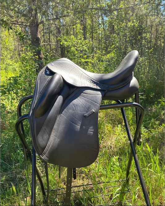 Consignment Solo MKII Saddle 17.5-Inch